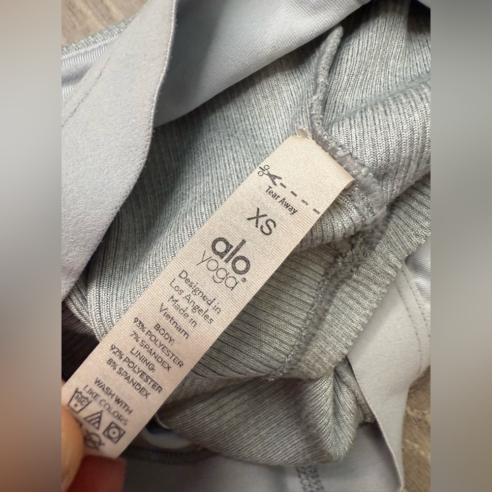 Alo Ribbed Chic Bra Tank Athletic Heather Grey XS - Picture 10 of 11
